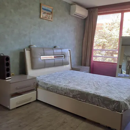 Апартамент Люкс Appartement Nesebar